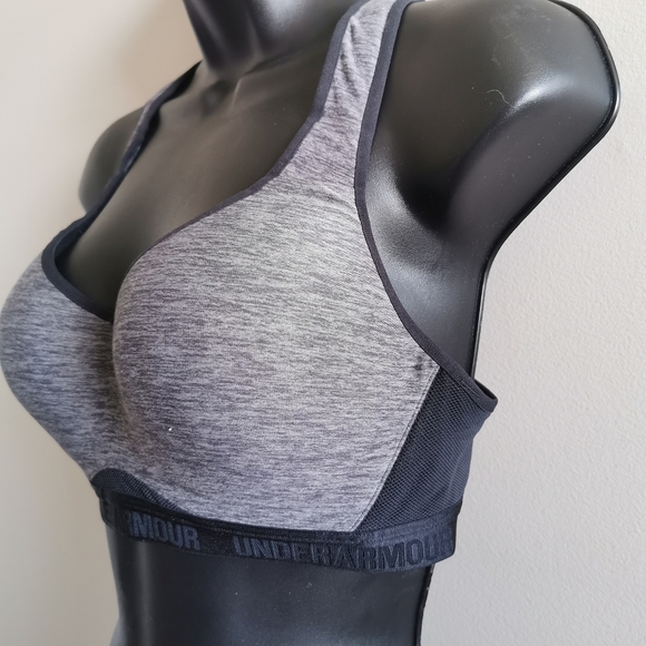 UNDER Armour sports bra 36 - Picture 1 of 4